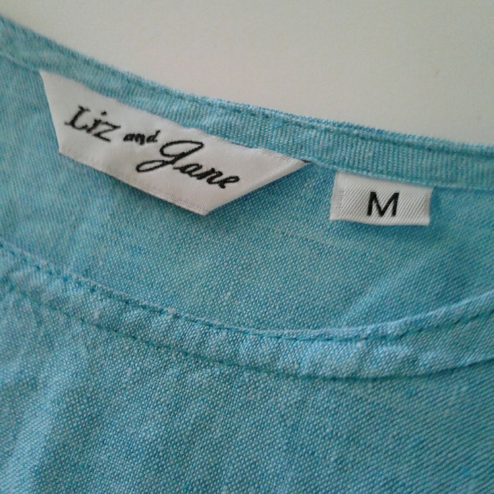 Liz & Jane Linen Top